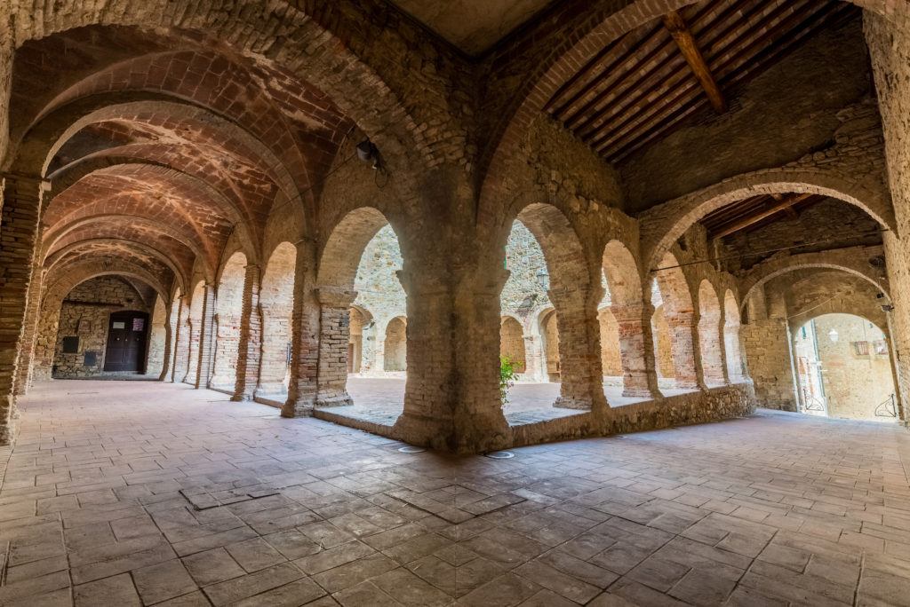 I Borghi Medievali della Costa degli Etruschi - Immobiliare Marina Salivoli